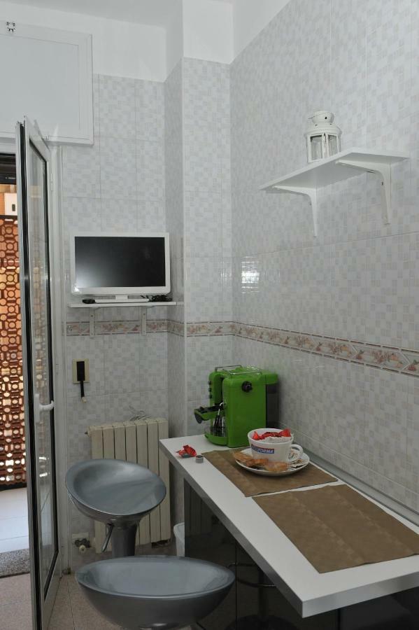 Casa Sarahouse Apartamento Taranto Exterior foto